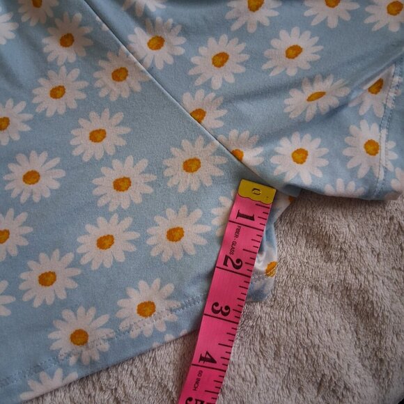 shosho Girl's Size 10 Light Blue Daisy Floral Print Short Sleeve Romper - Picture 8 of 8